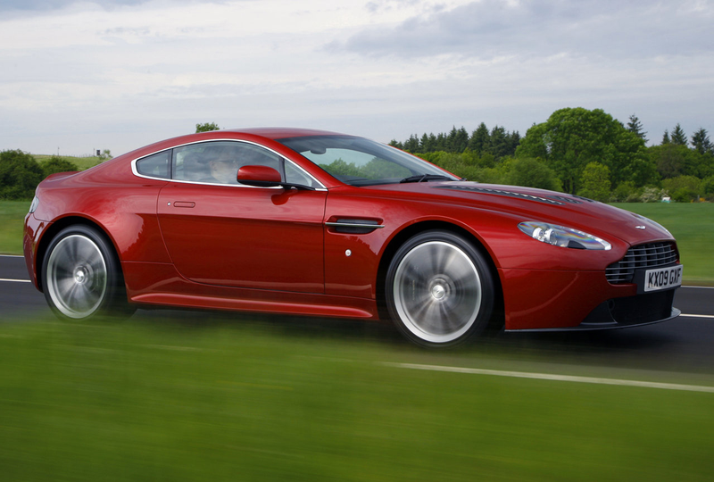 Illustration for article titled 2010 Aston Martin V12 Vantage: Driven